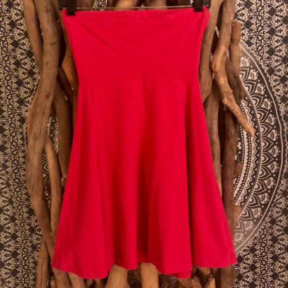 Dress - Picture 2 of 3